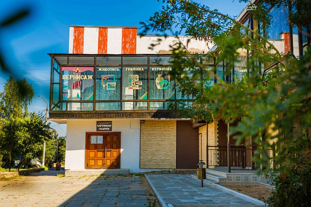 Кольчугинская Картинная галерея / Арт-коллекция «Лягушки-путешественницы из Москвы»