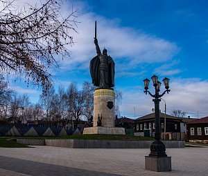 Памятник Илье Муромцу-1